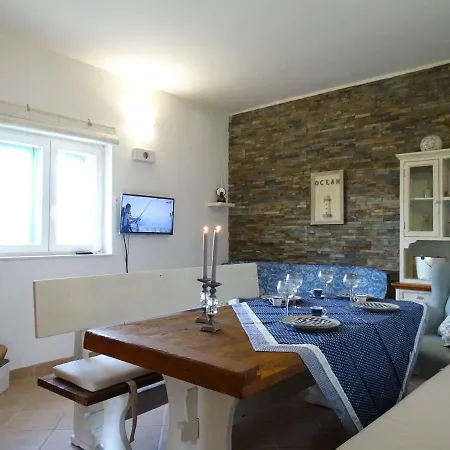 Eco House In Nature Park Vrana Holiday home *